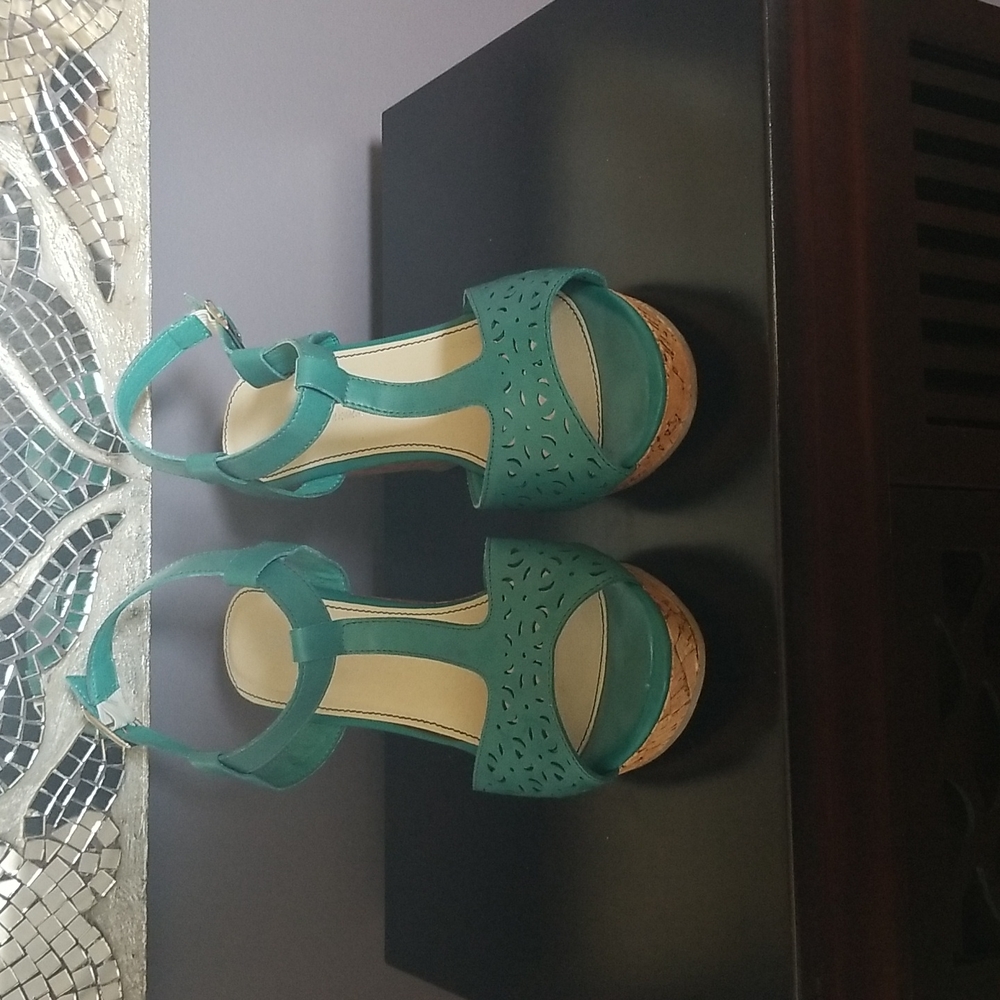 11W Teal Wedge Sandals